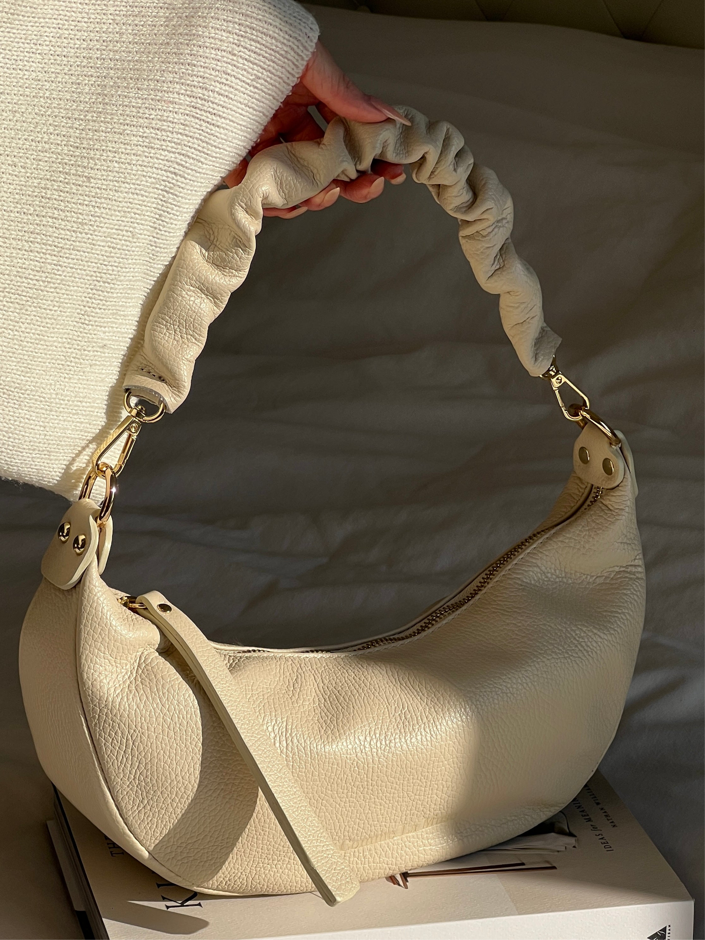 LUNA borsa mezzaluna