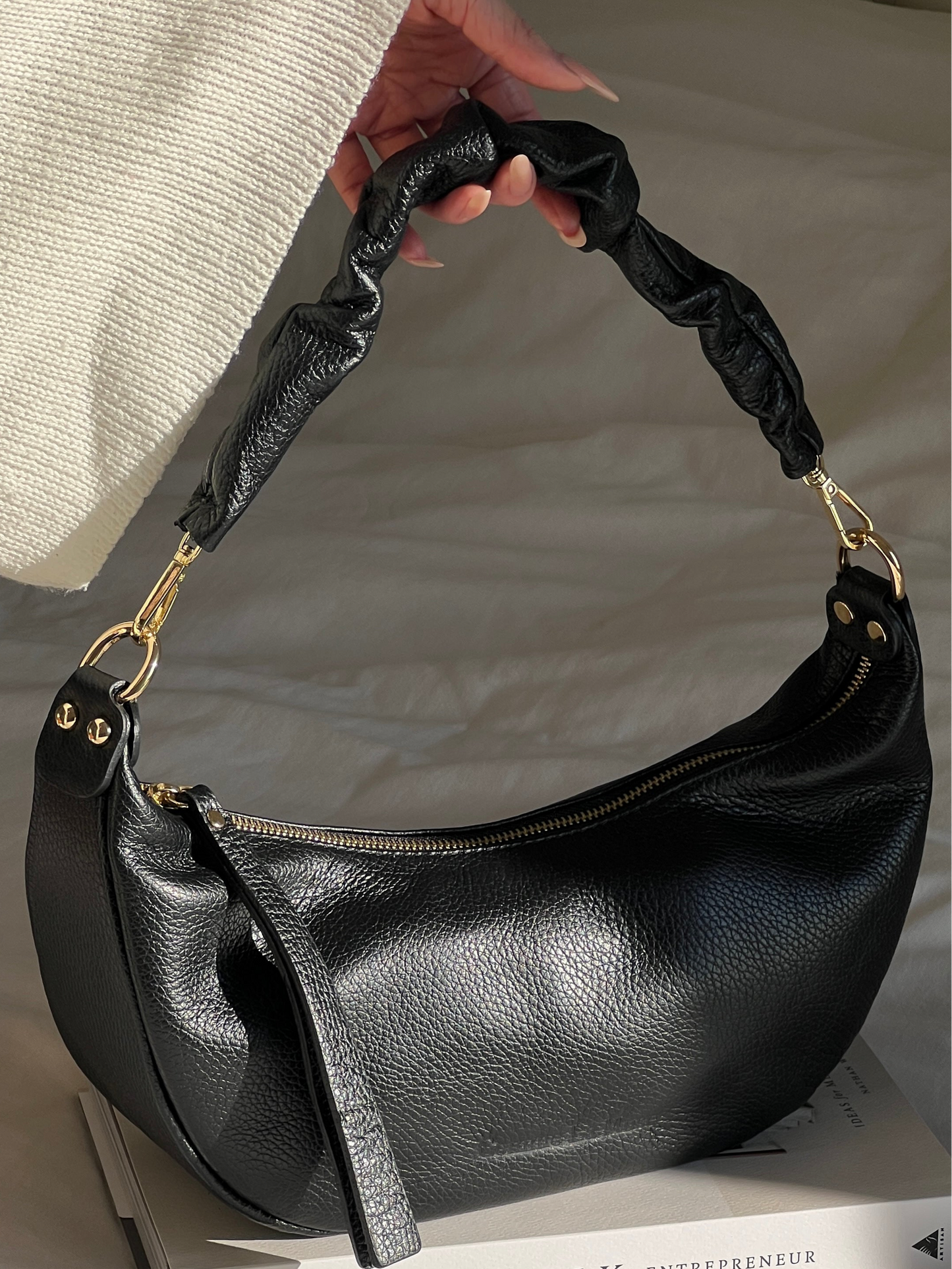 LUNA borsa mezzaluna
